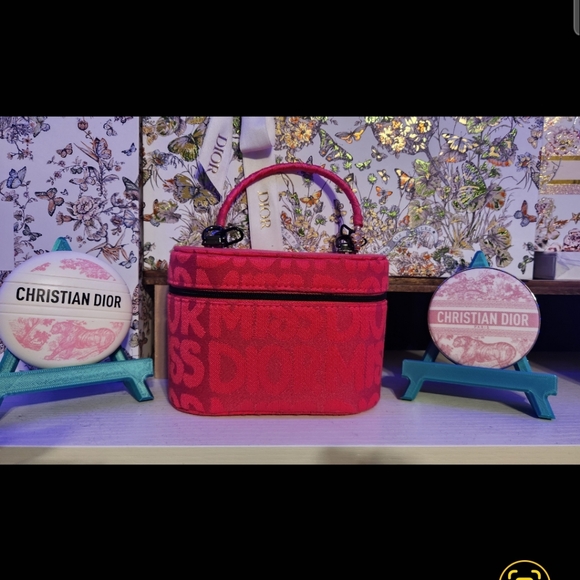 Dior Pink Cosmetic Bag - Picture 1 of 16